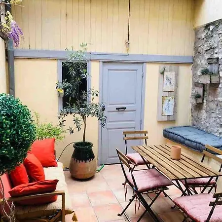 Ferienhaus Maison Avec Terrasse Et Climatisation Intramuros