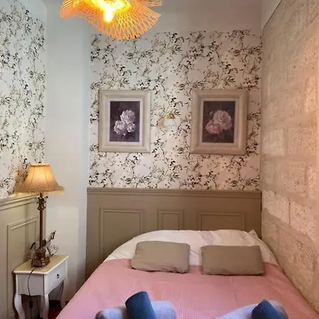 Maison Avec Terrasse Et Climatisation Intramuros Ferienhaus Avignon