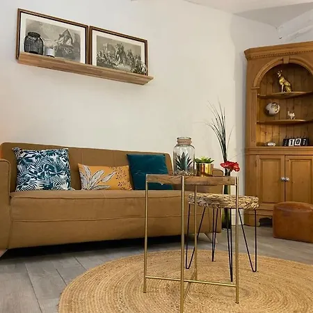 Ferienhaus Maison Avec Terrasse Et Climatisation Intramuros Avignon